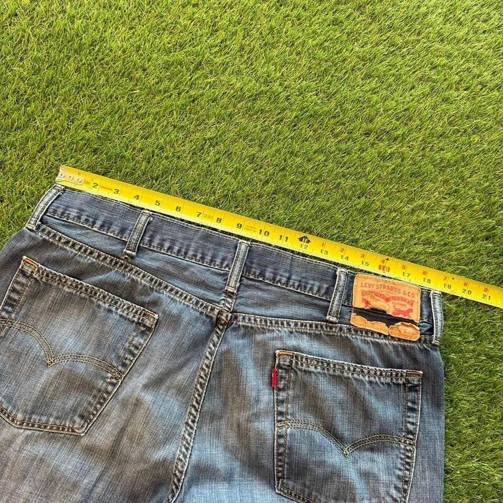 Y2K Levi's 514 straight fit blue jeans 38x32